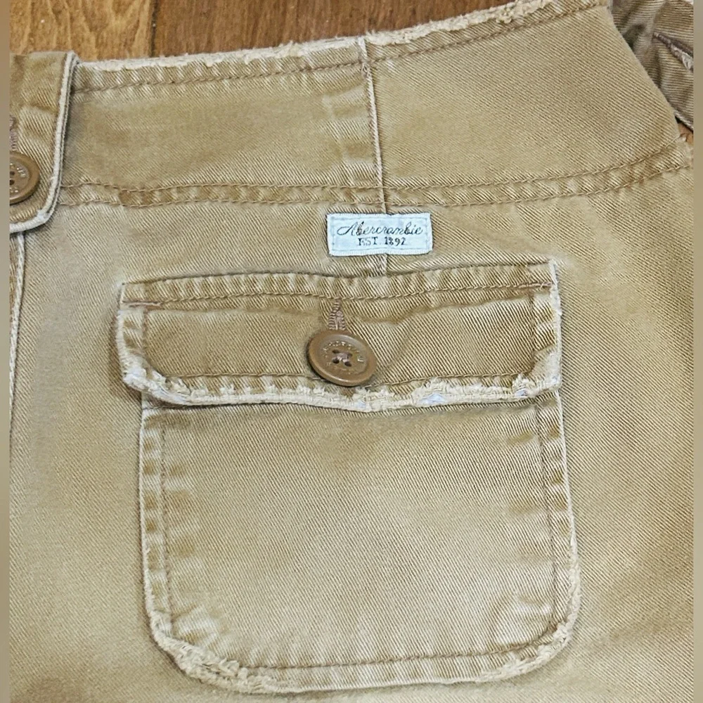 🫎A&F Khaki Y2K Extra Low Rise Flare 100% Cotton Pants Size 2 Long GUC